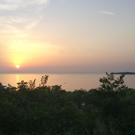 Вилла Happy-U House - Modern And With Stunning View Черноморец Экстерьер фото